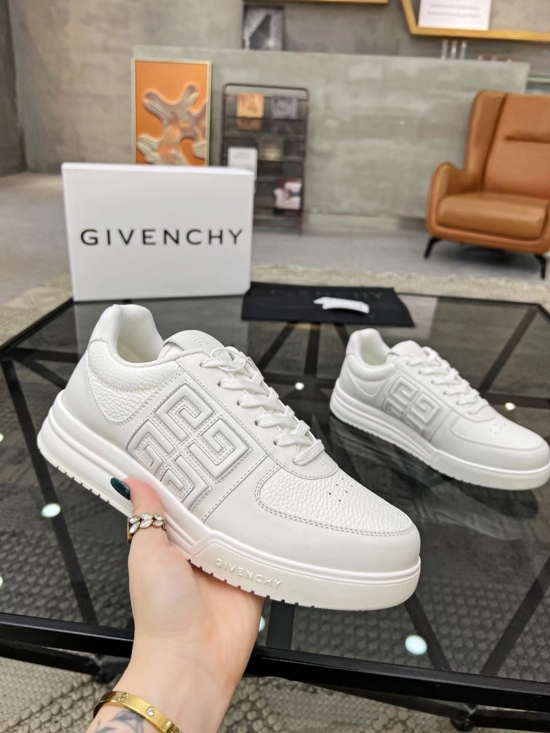 Givenchy Sneakers